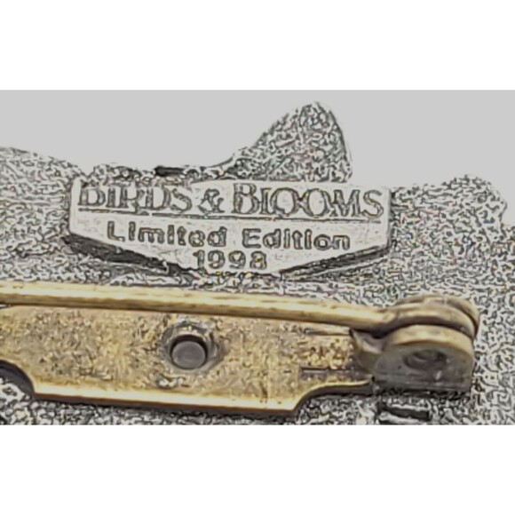 Butterfly and Flowers Brooch Scatter Pin Pewter Metal Birds & Bloom 1998 Vintage - Picture 12 of 12